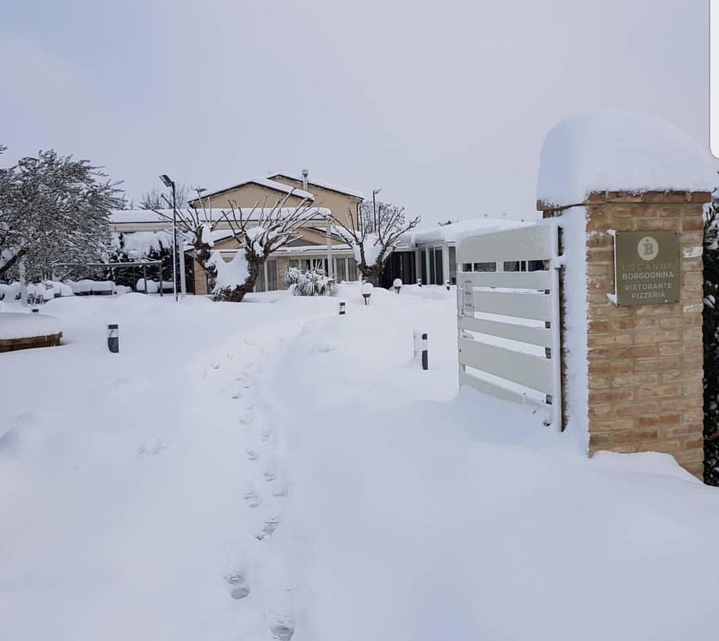 Locanda Borgognina Lucrezia Екстер'єр фото