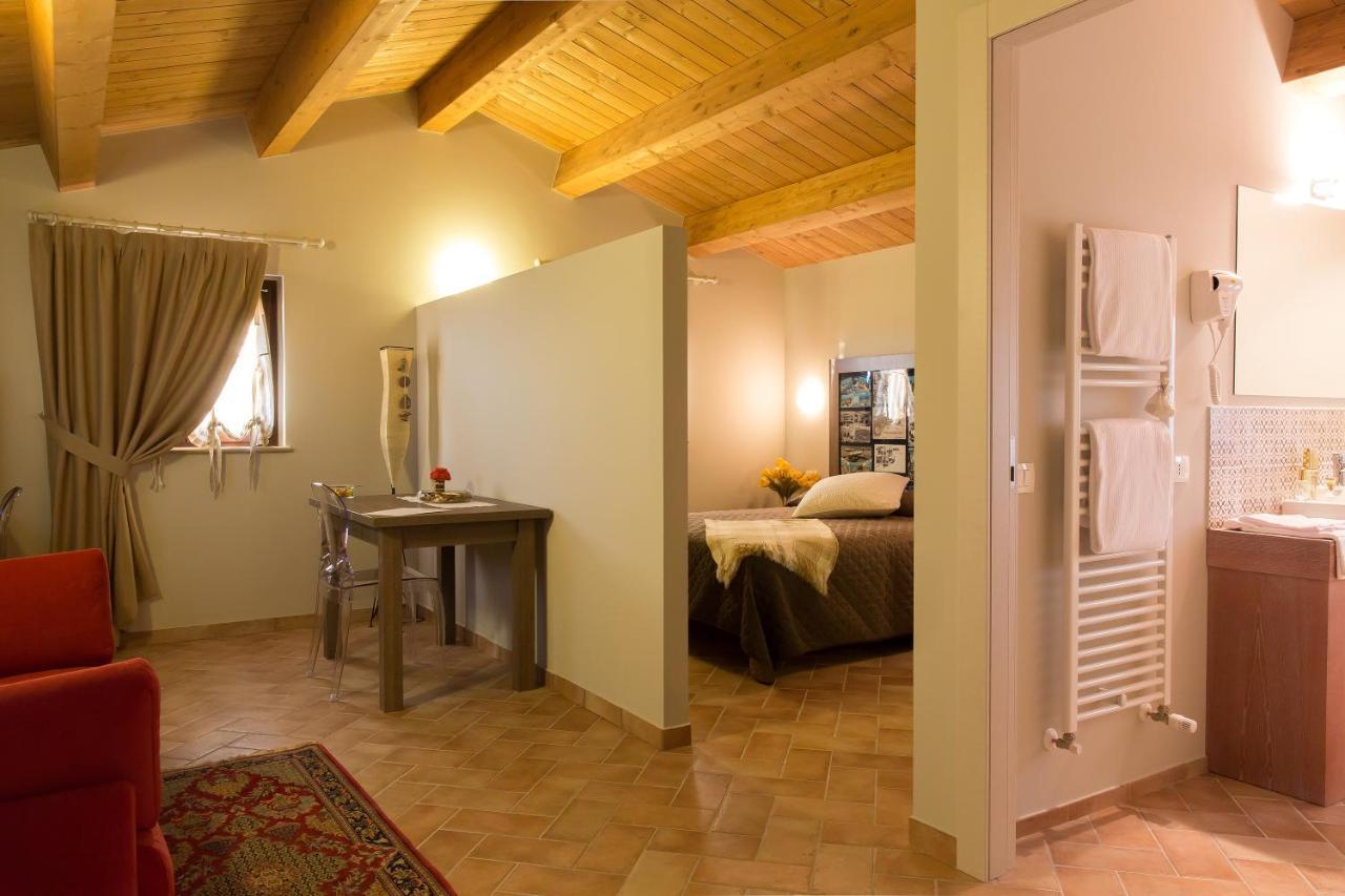 Locanda Borgognina Lucrezia Екстер'єр фото